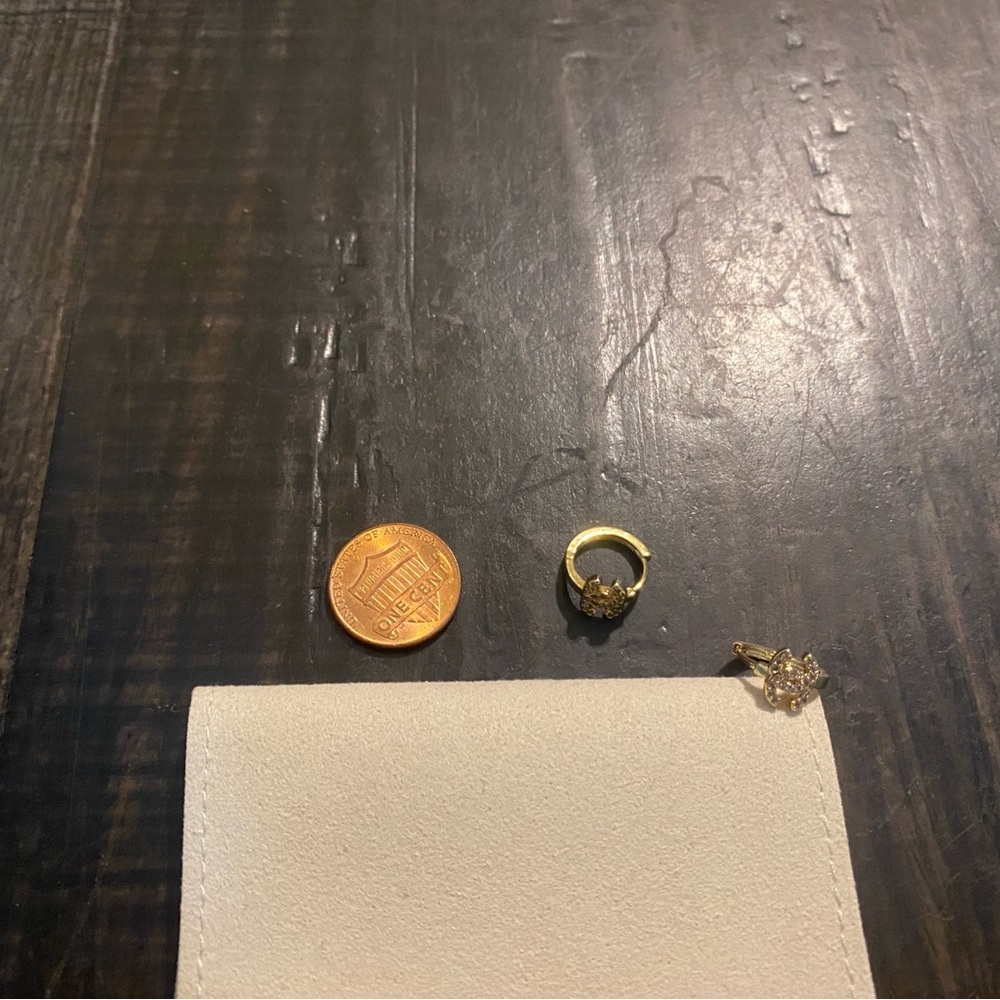 Classic Chanel CC Petite Gold Hoop Earrings with Crystal Accents - Picture 6 of 6